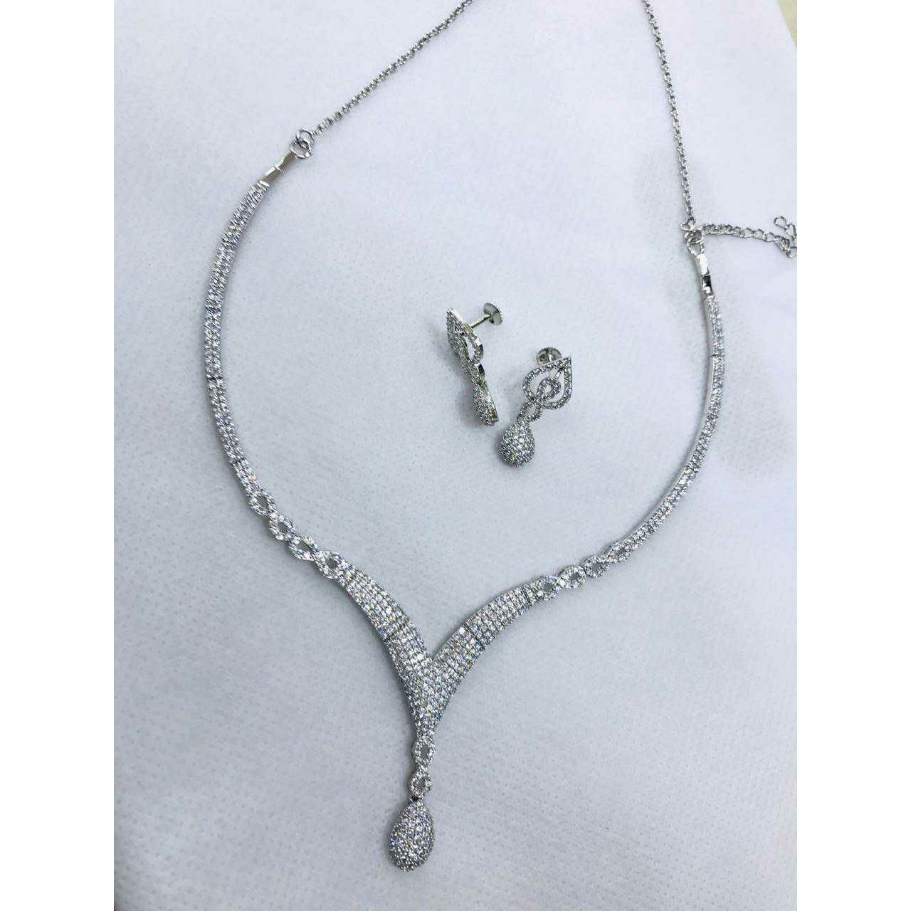 92.5 Sterling Silver White Dimond Rodiyam Full Necklace Set Ms-2775