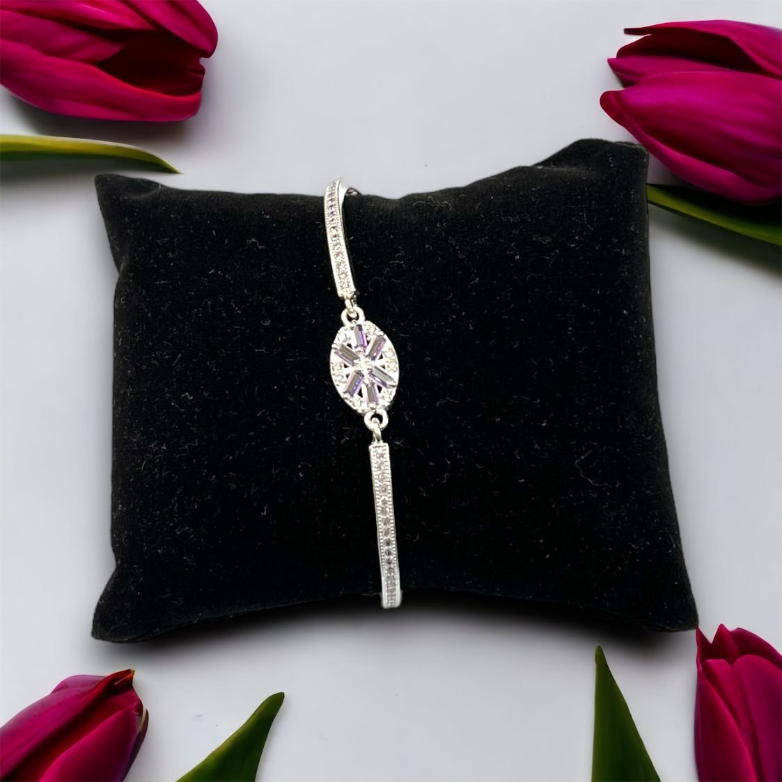 925 Silver Oval Shape Stylish Micro Bracelet